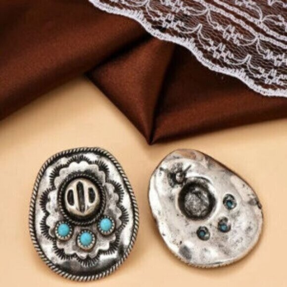 Silver Turquoise Decor Cowboy Hat Design Stud Earrings - Picture 3 of 3